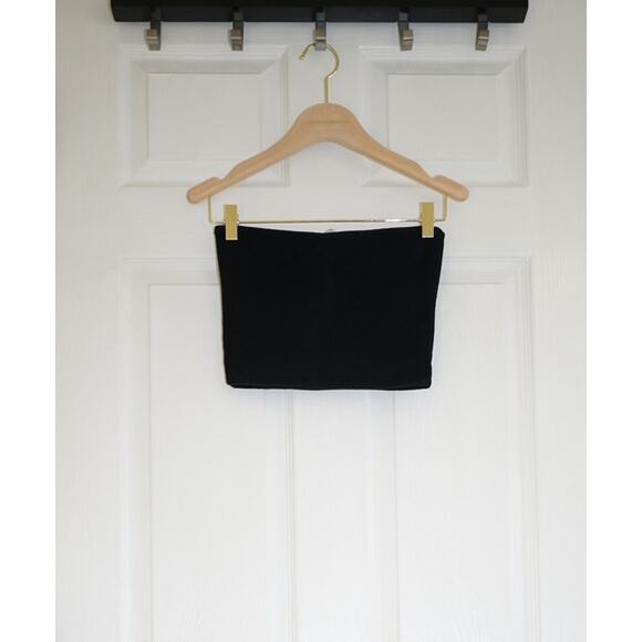 Are You Am I - Strapless Cropped Tube Top in Knit Black / Size M - Picture 2 of 4